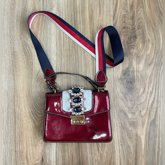 Izzy K All Decked Up Cherry Red Handbag EUC LNC - Picture 11 of 11